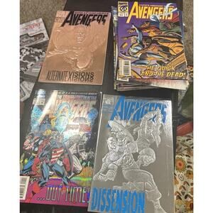 Lot Of 27 Marvel Avengers Comic Books 1990s Good Condition